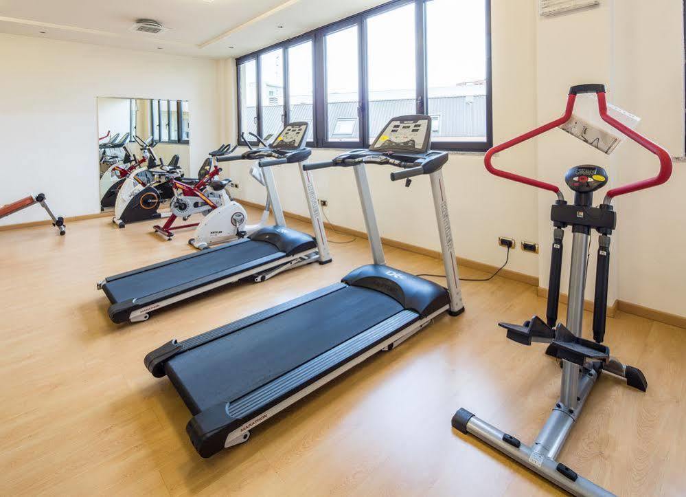 Unaway Hotel & Residence Linea Uno Milano المظهر الخارجي الصورة