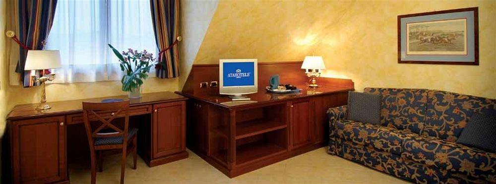 Unaway Hotel & Residence Linea Uno Milano المظهر الخارجي الصورة
